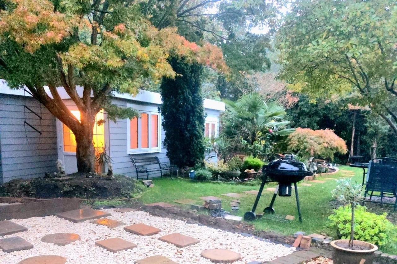 1 Bed Cottage-Museum View-Garden-Free Parking 威布里治 外观 照片